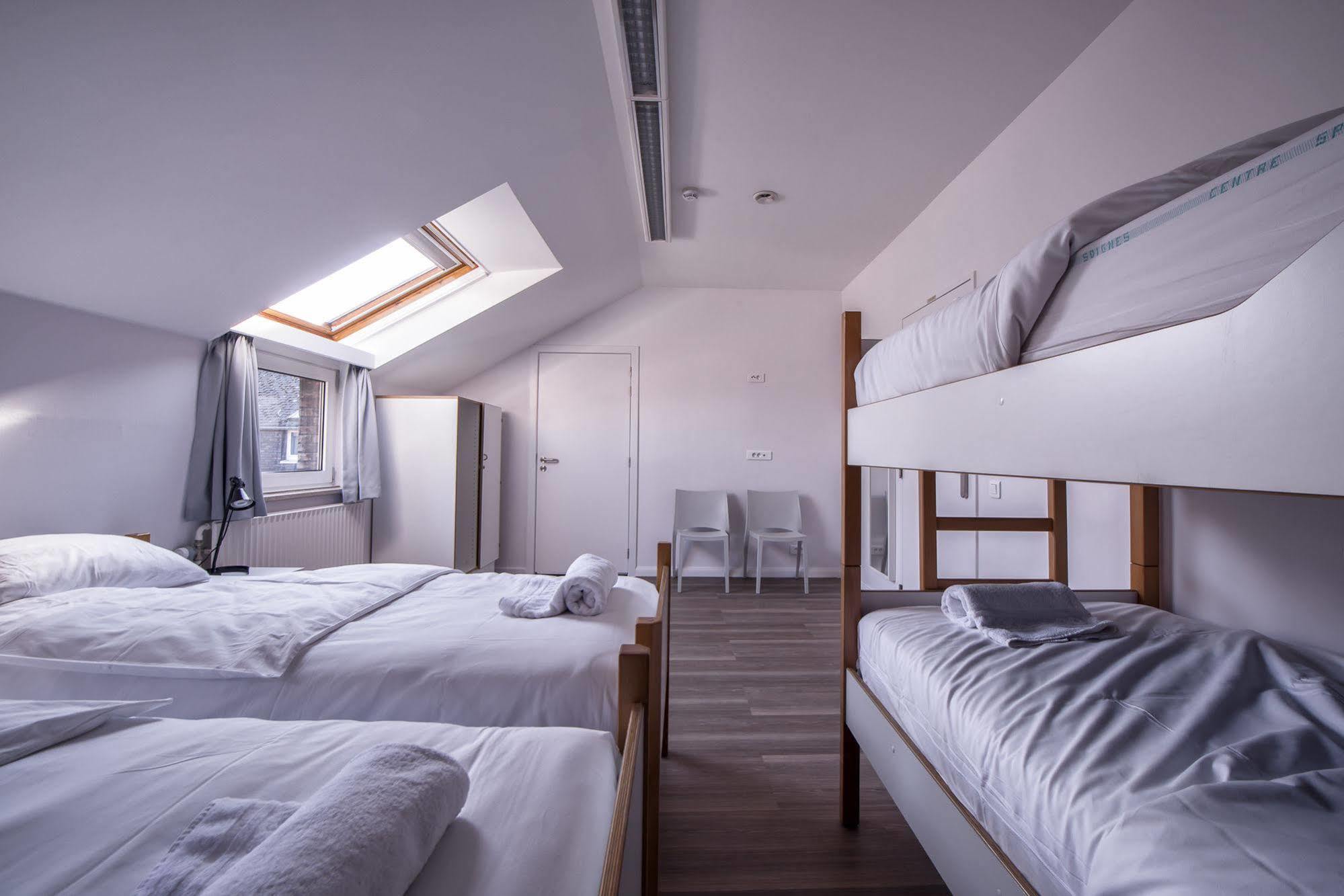 Auberge Des 3 Fontaines Auderghem Eksteriør billede
