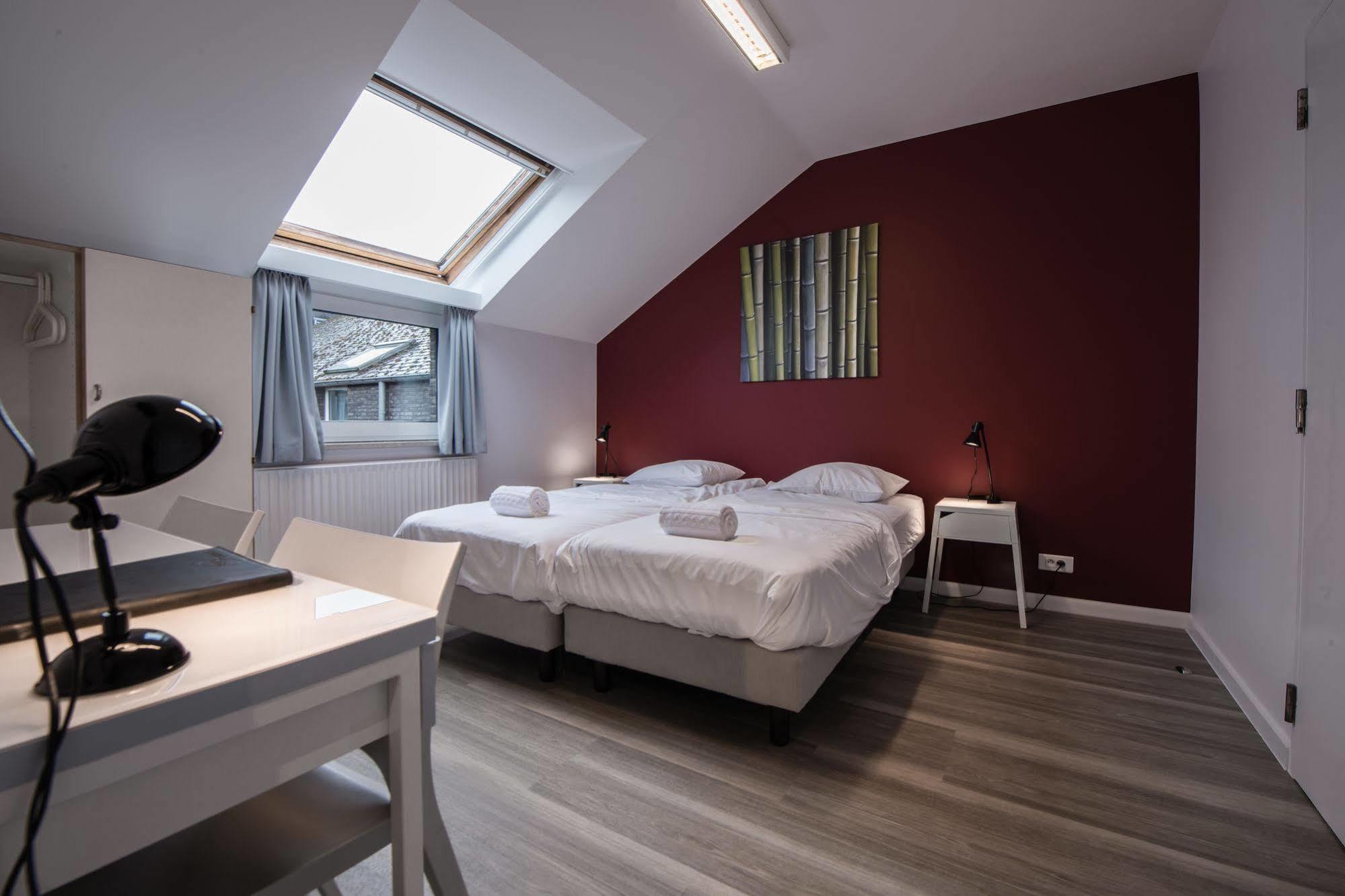 Auberge Des 3 Fontaines Auderghem Eksteriør billede