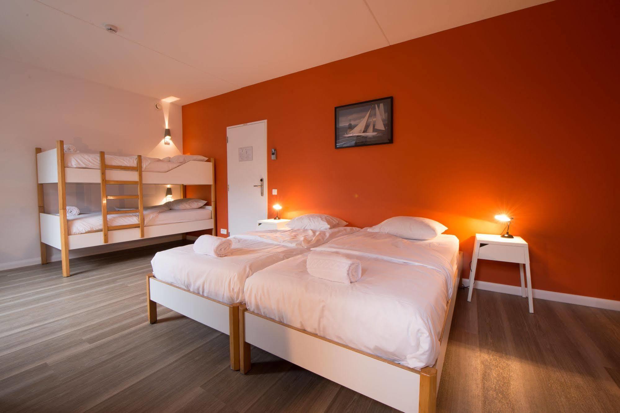 Auberge Des 3 Fontaines Auderghem Eksteriør billede